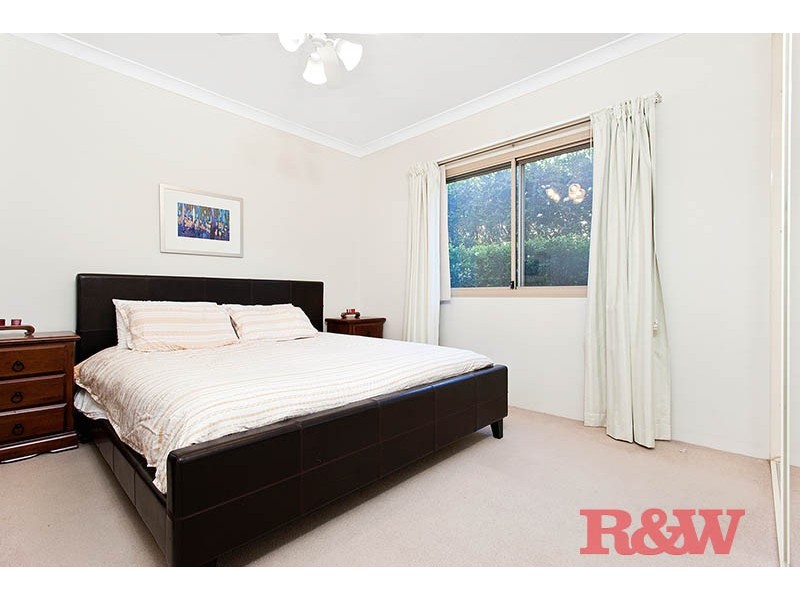 2/5-7 Macquarie Place, Mortdale NSW 2223