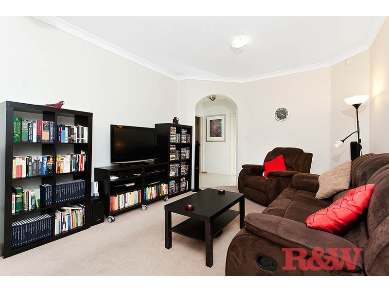 2/5-7 Macquarie Place, Mortdale NSW 2223