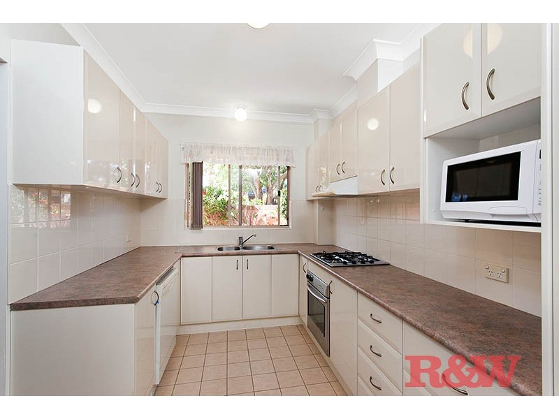2/5-7 Macquarie Place, Mortdale NSW 2223