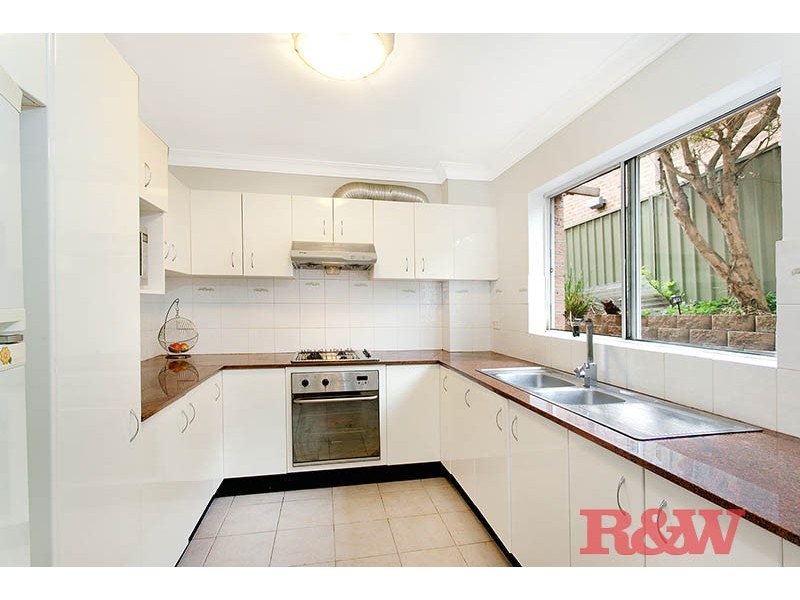 4/20-24 Dalcassia St, Hurstville NSW 2220