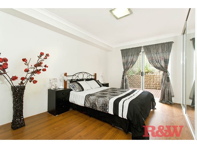 4/20-24 Dalcassia St, Hurstville NSW 2220