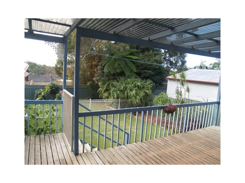 20 Woodlands Avenue, Lugarno NSW 2210