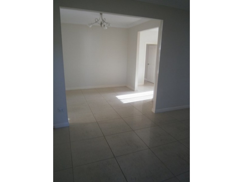 7 Gover Street, Peakhurst NSW 2210