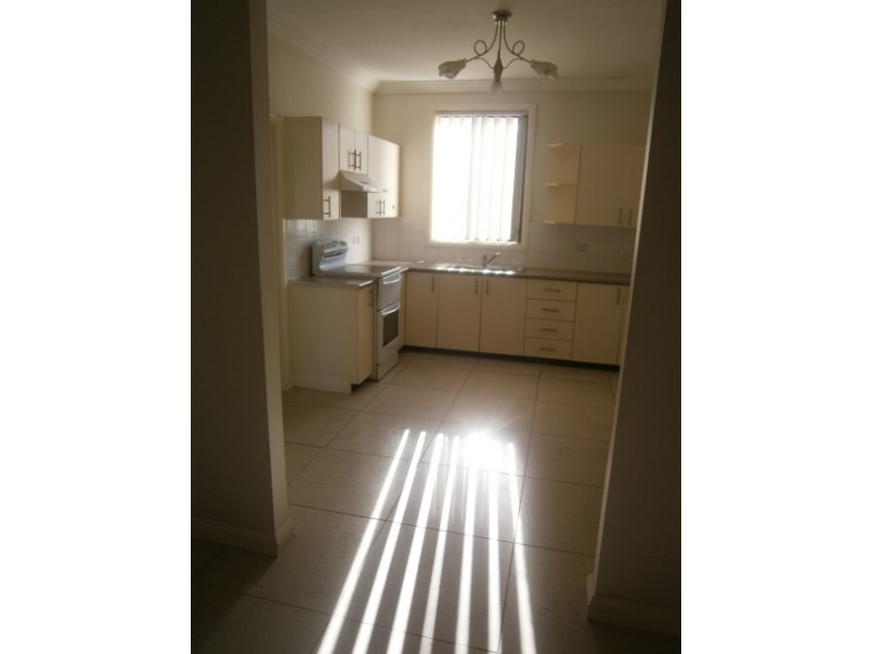 7 Gover Street, Peakhurst NSW 2210