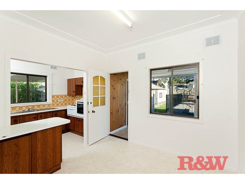 49 Orana Crescent, Peakhurst Heights NSW 2210
