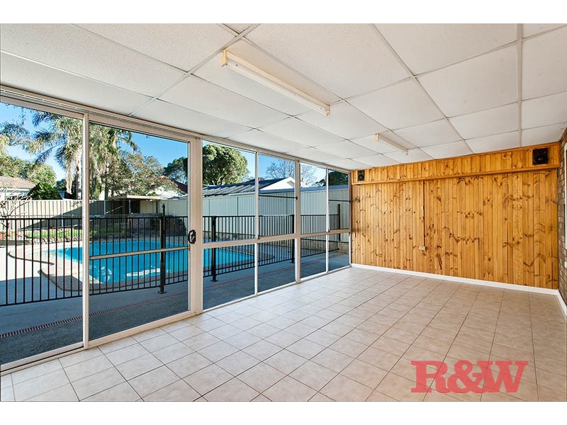 49 Orana Crescent, Peakhurst Heights NSW 2210