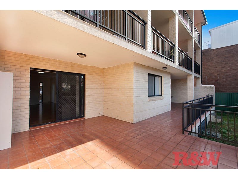 2/56 Pitt Street, Mortdale NSW 2223