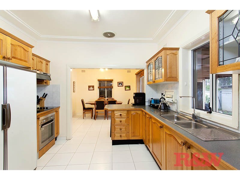 13 Park Street, Peakhurst NSW 2210