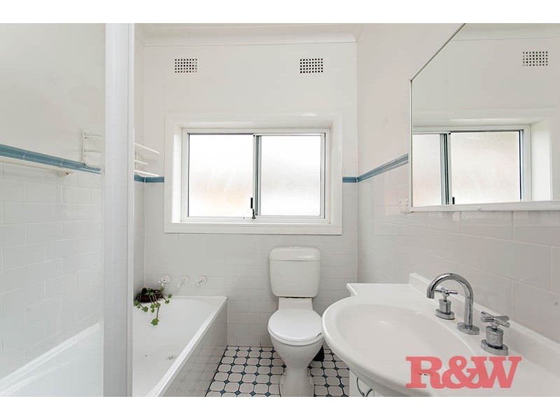 13 Park Street, Peakhurst NSW 2210