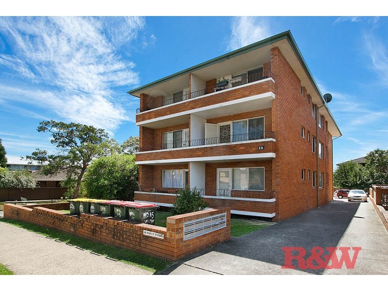 2/15 Thurlow Street, Riverwood NSW 2210