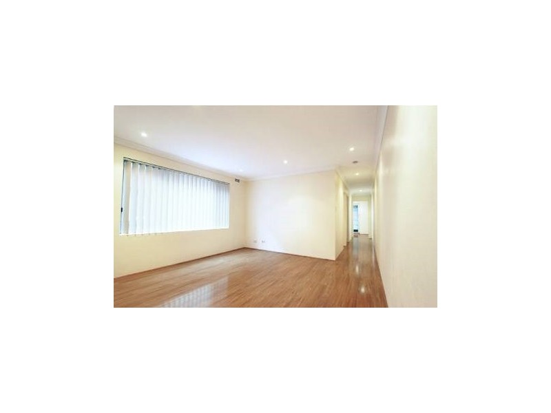 2/15 Thurlow Street, Riverwood NSW 2210