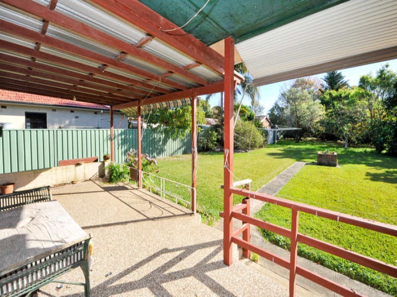 924 Forest Road, Peakhurst NSW 2210