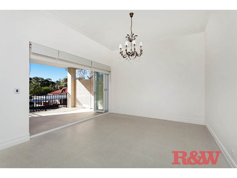 42 Gover Street, Peakhurst NSW 2210