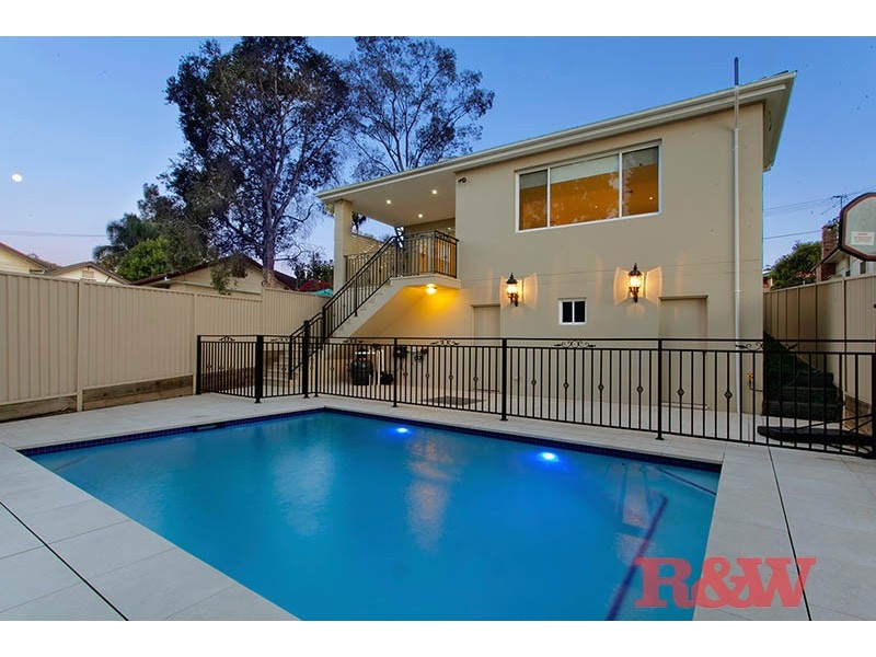 42 Gover Street, Peakhurst NSW 2210