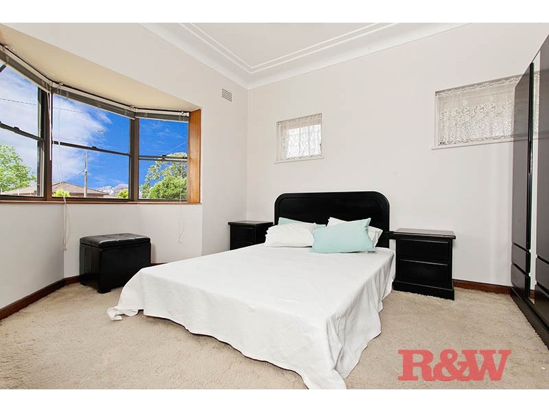 81 Railway Parade, Mortdale NSW 2223