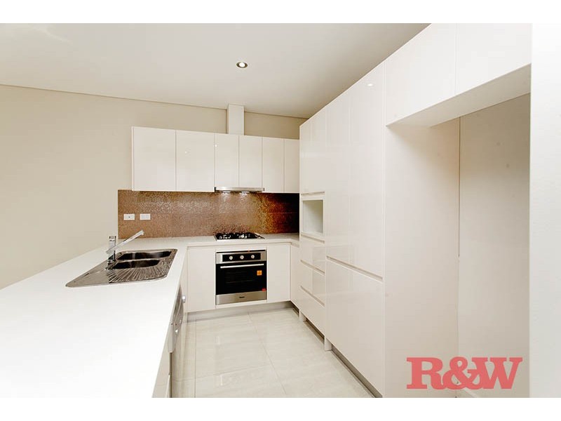 31A Hugh Ave, Peakhurst NSW 2210