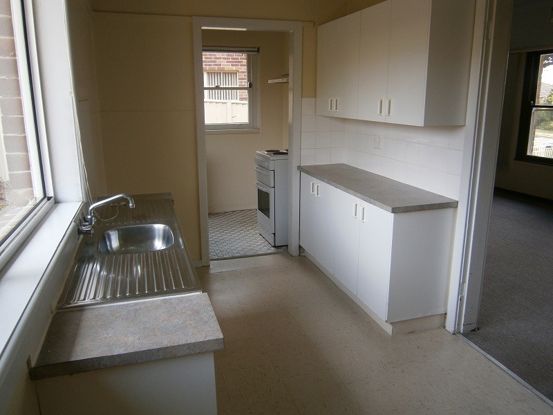 13 Olive Crescent, Peakhurst NSW 2210