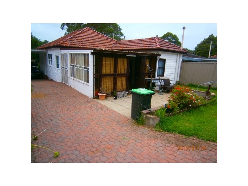 60 Walter St, Mortdale NSW 2223