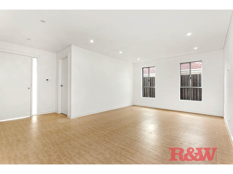 122 Boundary Road, Peakhurst NSW 2210