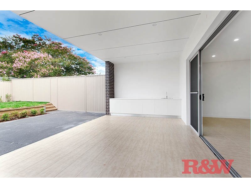 122 Boundary Road, Peakhurst NSW 2210