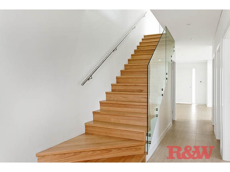 122 Boundary Road, Peakhurst NSW 2210