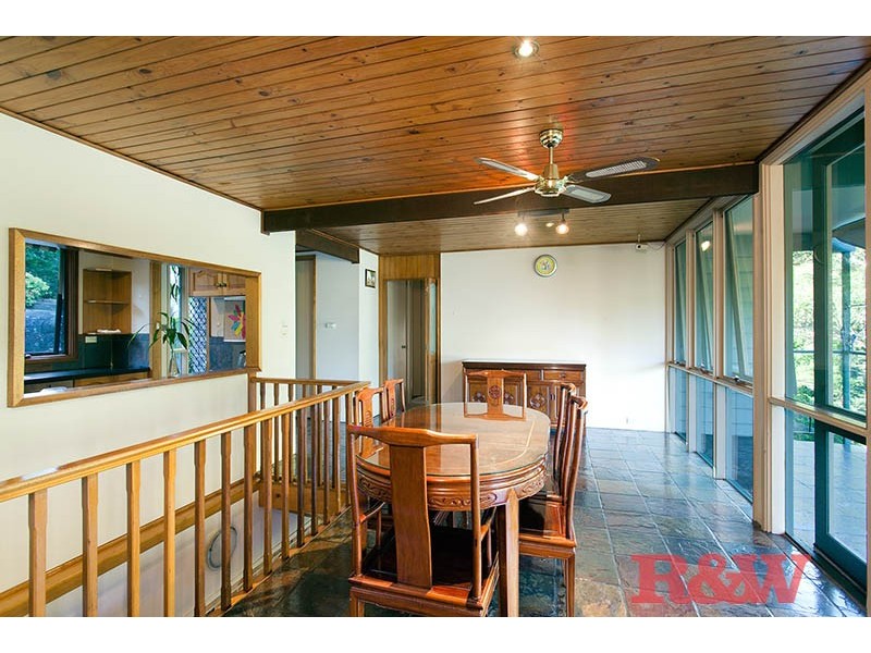 8 Jinna Road, Peakhurst Heights NSW 2210