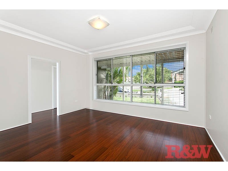 5 Todd Crescent, Peakhurst NSW 2210