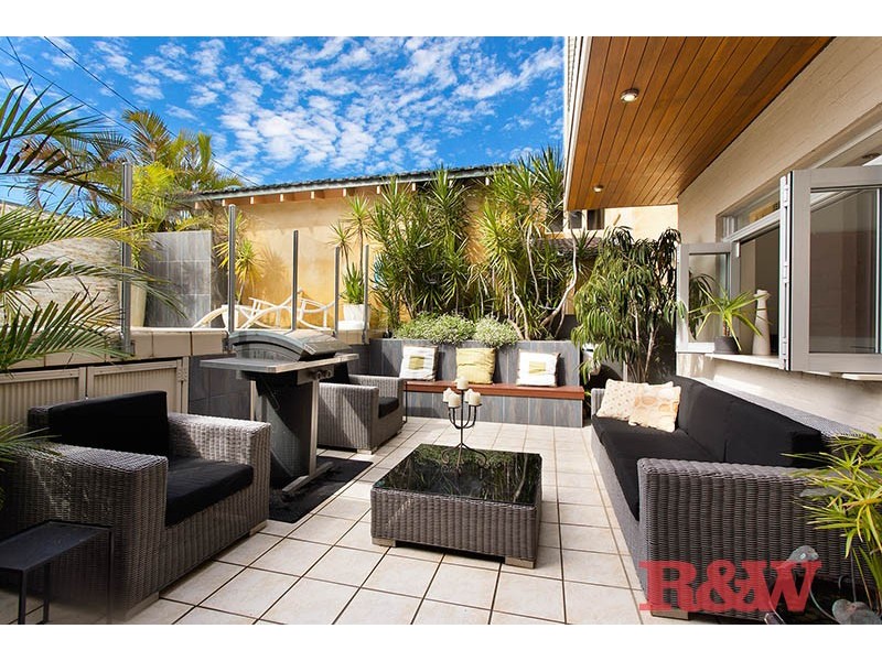 39 Moons Avenue, Lugarno NSW 2210