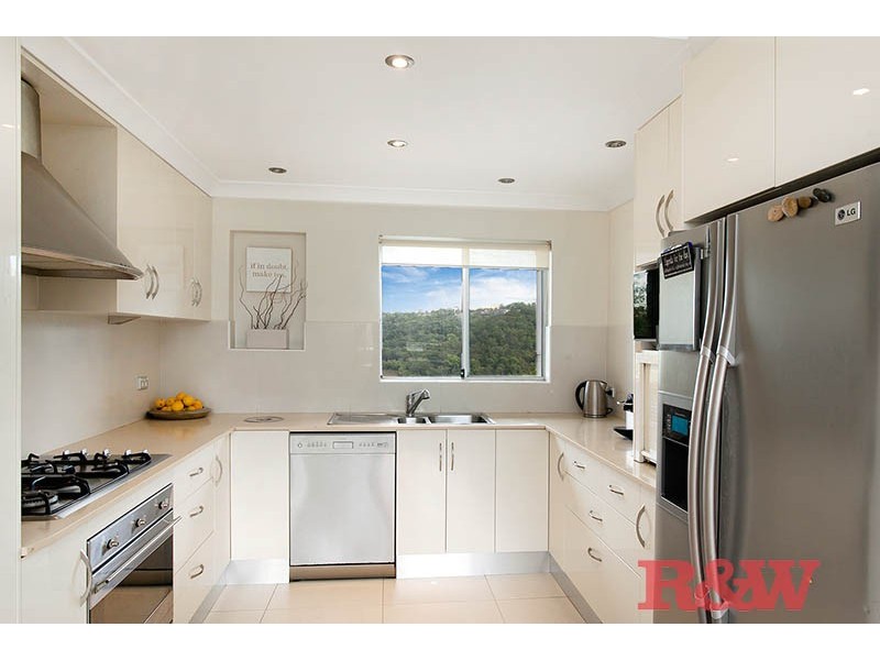 39 Moons Avenue, Lugarno NSW 2210