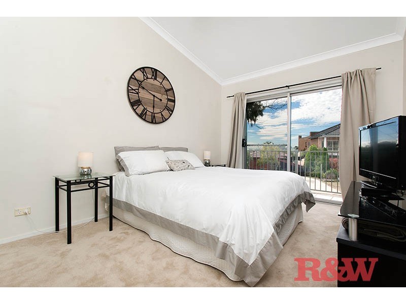 39 Moons Avenue, Lugarno NSW 2210