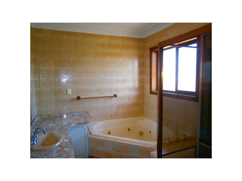 4 Kendall Street, Mortdale NSW 2223