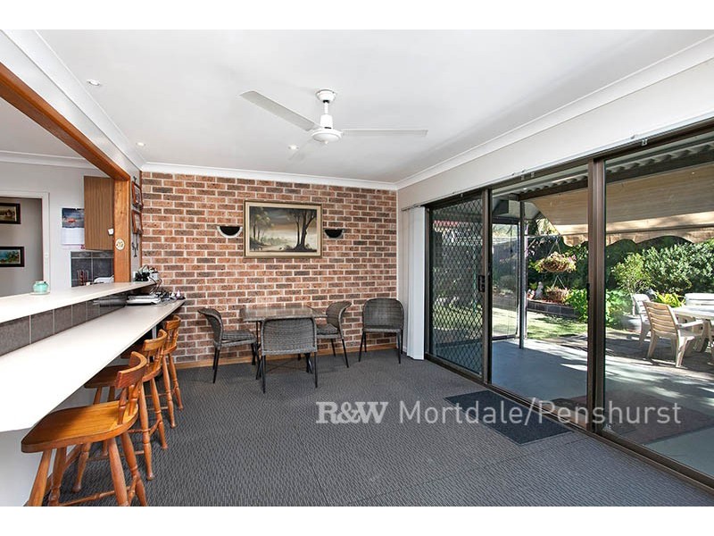 8 Bayview Road, Peakhurst Heights NSW 2210