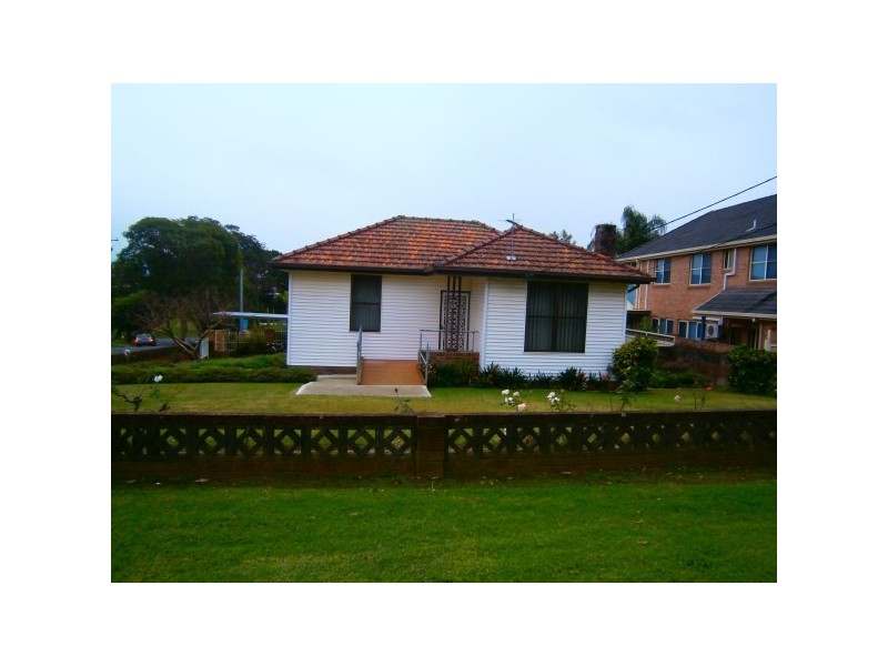 20 Peake Pde, Peakhurst NSW 2210