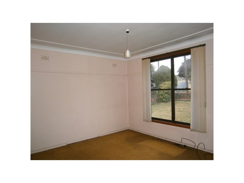 20 Peake Pde, Peakhurst NSW 2210