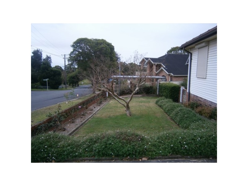 20 Peake Pde, Peakhurst NSW 2210