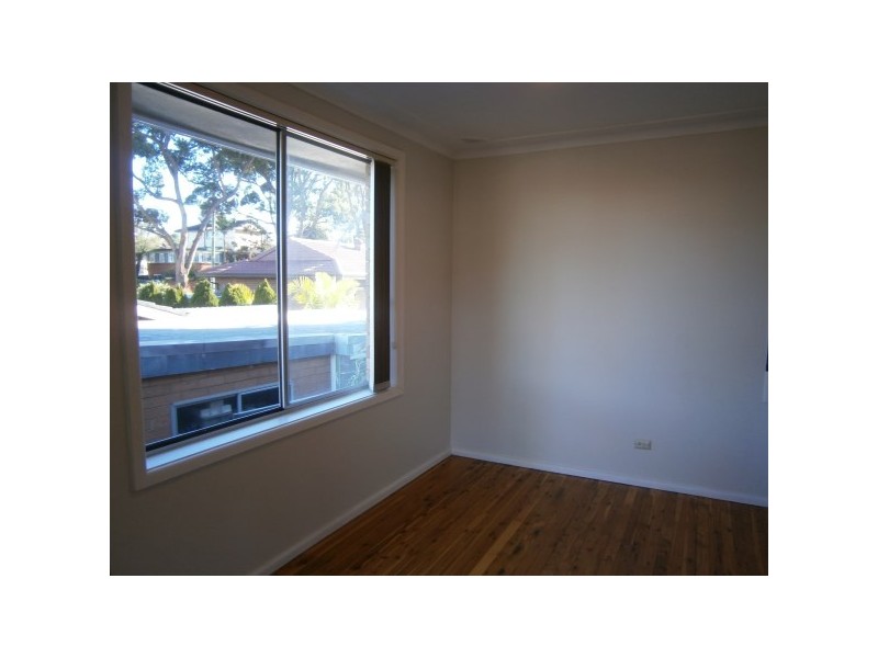 34 Rainbow Pde, Peakhurst Heights NSW 2210