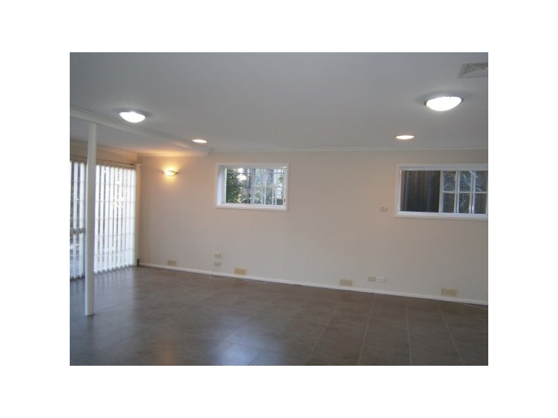 34 Rainbow Pde, Peakhurst Heights NSW 2210