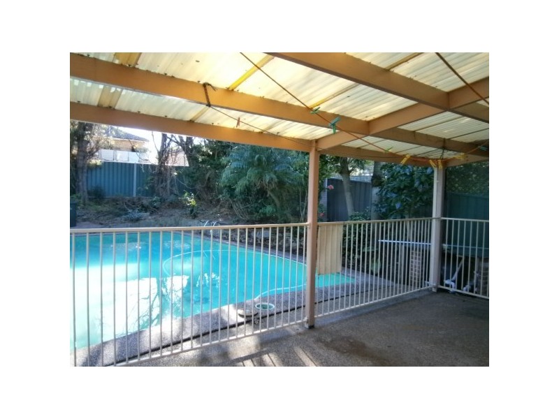 34 Rainbow Pde, Peakhurst Heights NSW 2210