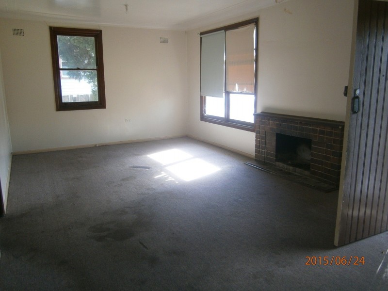 12 Isaac Street, Peakhurst Heights NSW 2210