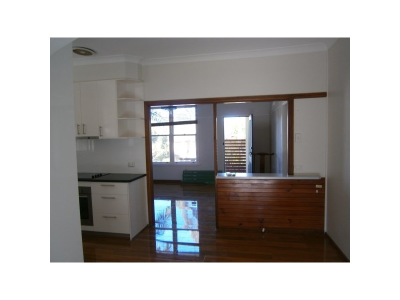 38 Hugh Avenue, Peakhurst NSW 2210