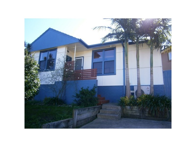 38 Hugh Avenue, Peakhurst NSW 2210