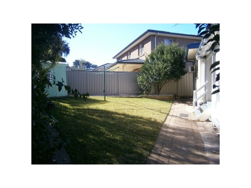 38 Hugh Avenue, Peakhurst NSW 2210