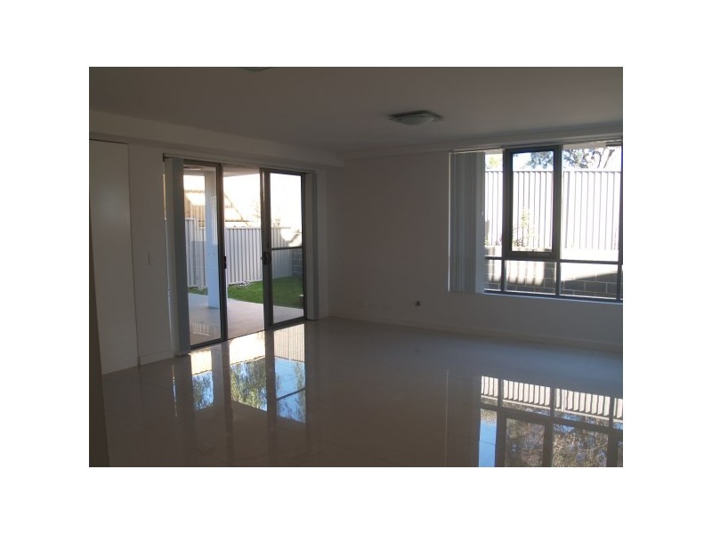 3/23 Gover Street, Peakhurst NSW 2210