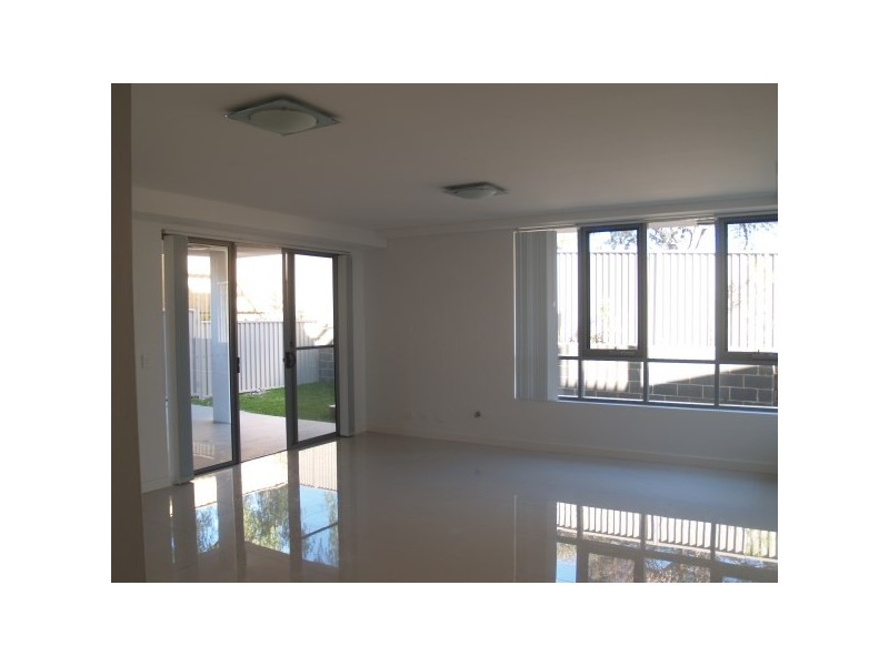 3/23 Gover Street, Peakhurst NSW 2210