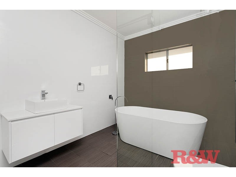 3A Clarke Street North, Peakhurst NSW 2210