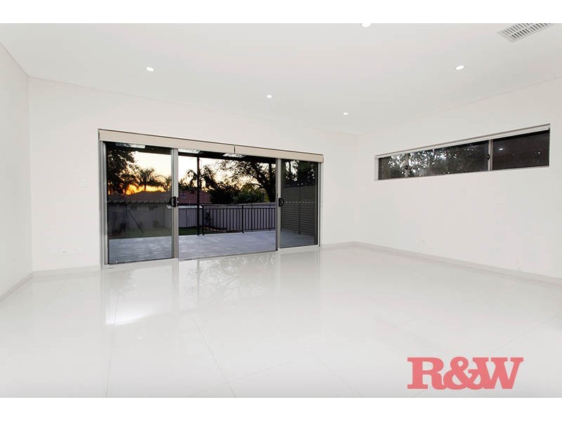 3A Clarke Street North, Peakhurst NSW 2210