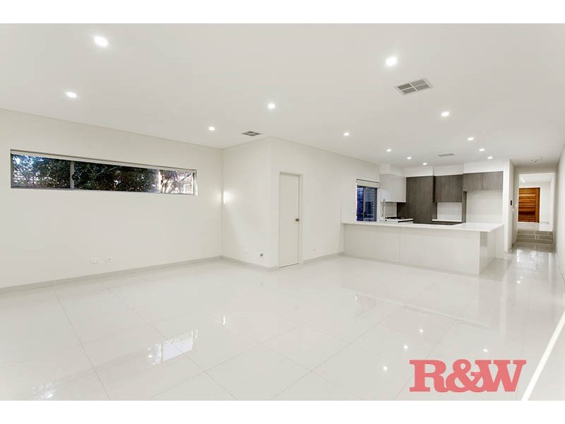 3A Clarke Street North, Peakhurst NSW 2210