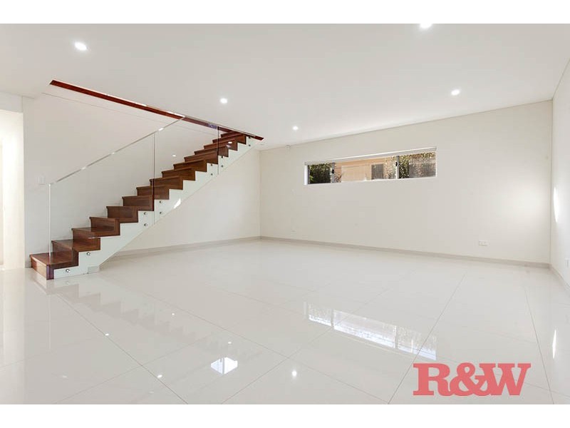 3A Clarke Street North, Peakhurst NSW 2210