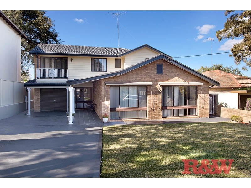 19 Trafalgar Street, Peakhurst NSW 2210