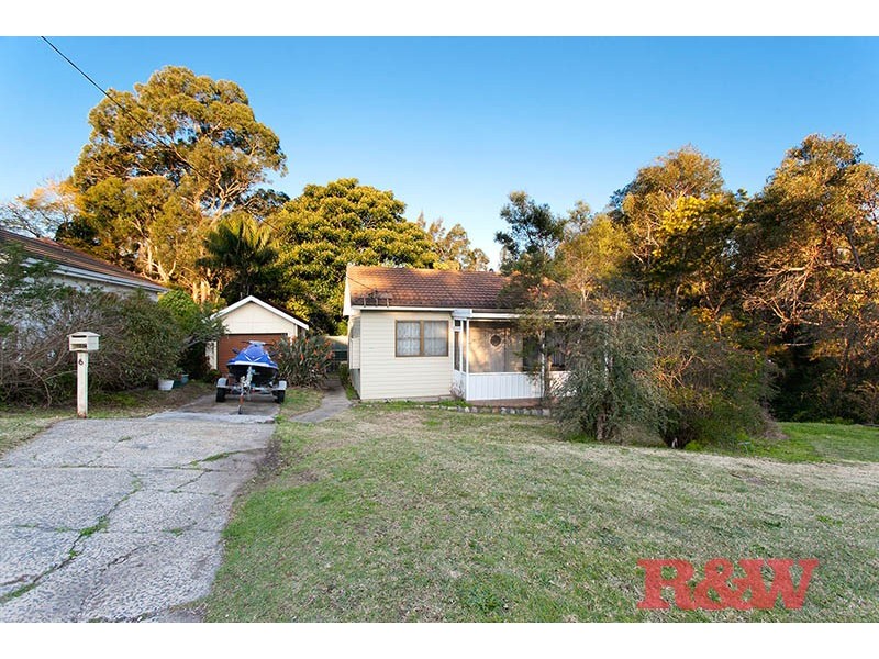 6 Johnstone Street North, Peakhurst NSW 2210
